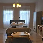 Demetrovics Udvarhaz Apartament