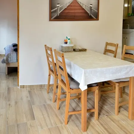 Demetrovics Udvarhaz Apartment