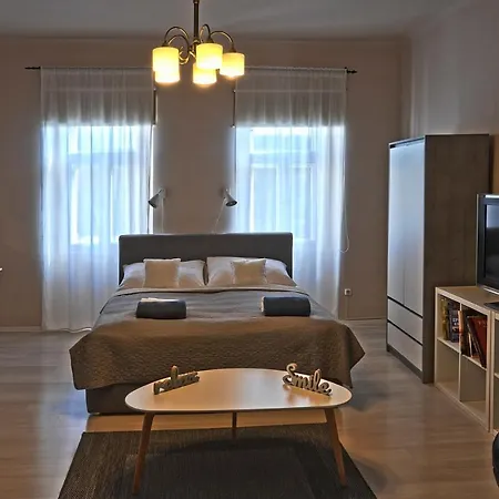 Demetrovics Udvarhaz Apartment