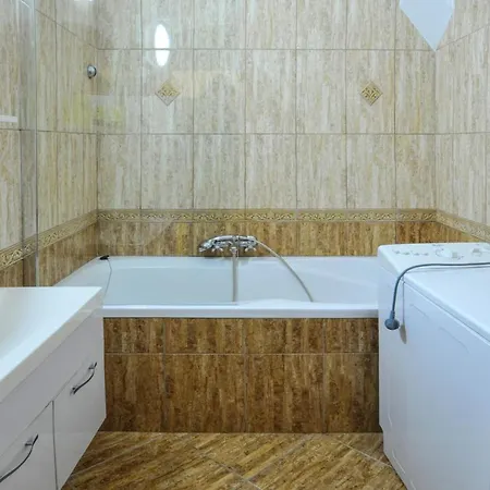 Demetrovics Udvarhaz Apartment *