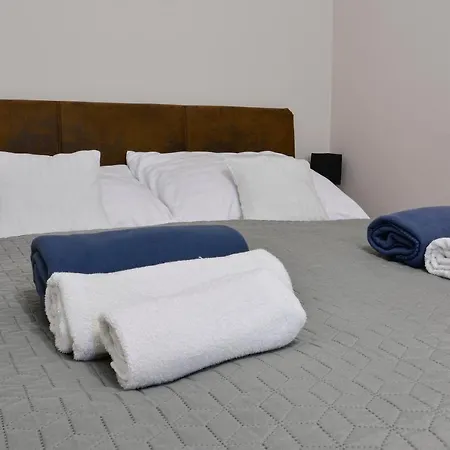 Demetrovics Udvarhaz Apartment