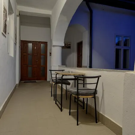 Demetrovics Udvarhaz Apartment Eger