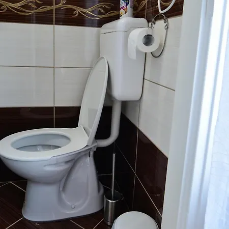 Demetrovics Udvarhaz